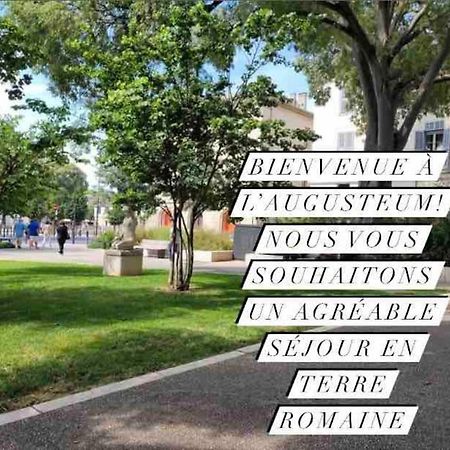 Apartamento L'Augusteum Nimes Exterior foto