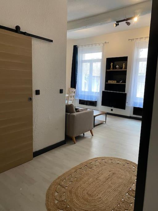Apartamento L'Augusteum Nimes Exterior foto