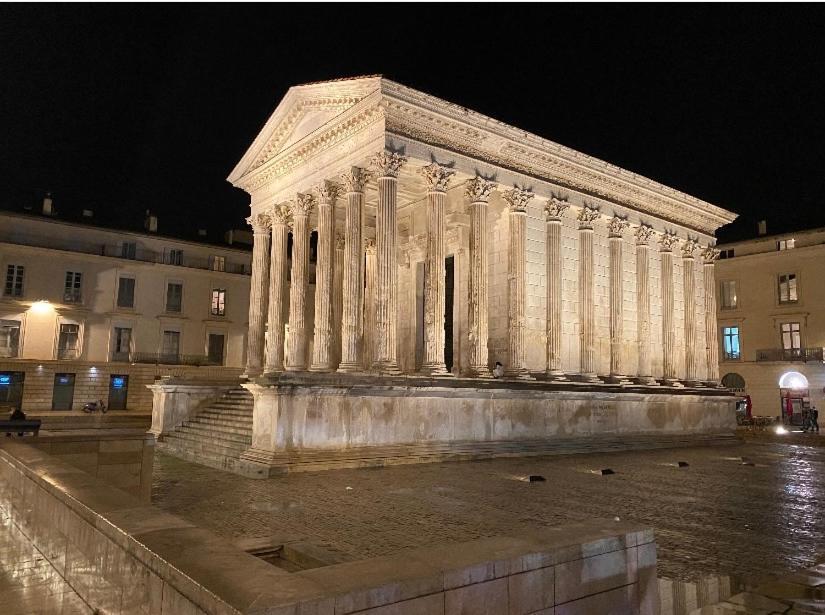 Apartamento L'Augusteum Nimes Exterior foto